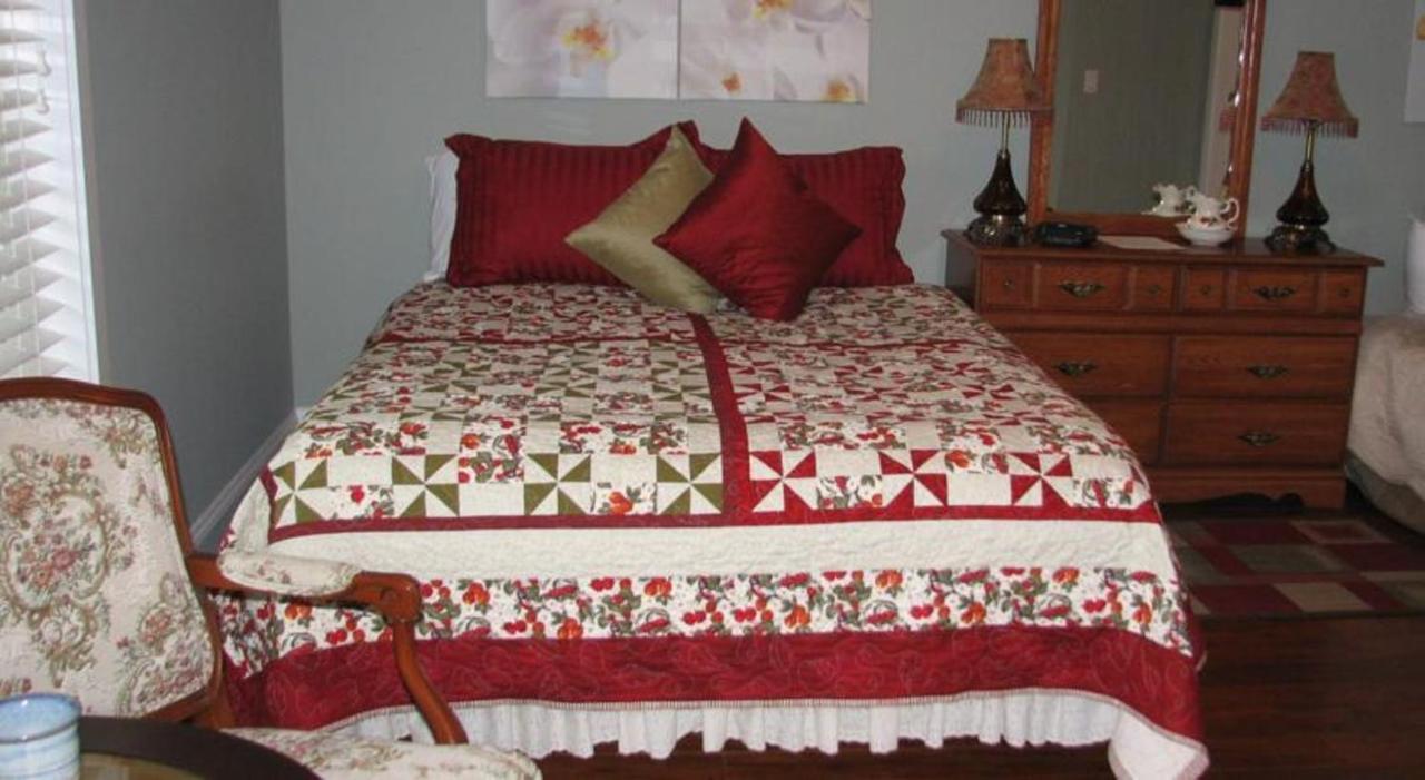 Chesterfield Inn Kelowna Værelse billede